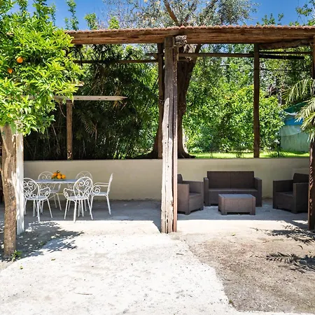 Talia * سورينتو