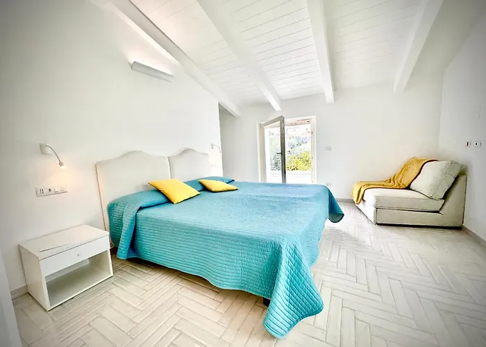 Talia * سورينتو